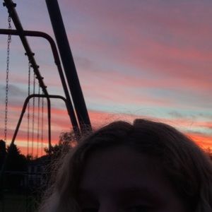 Meet your Posher, Carlina